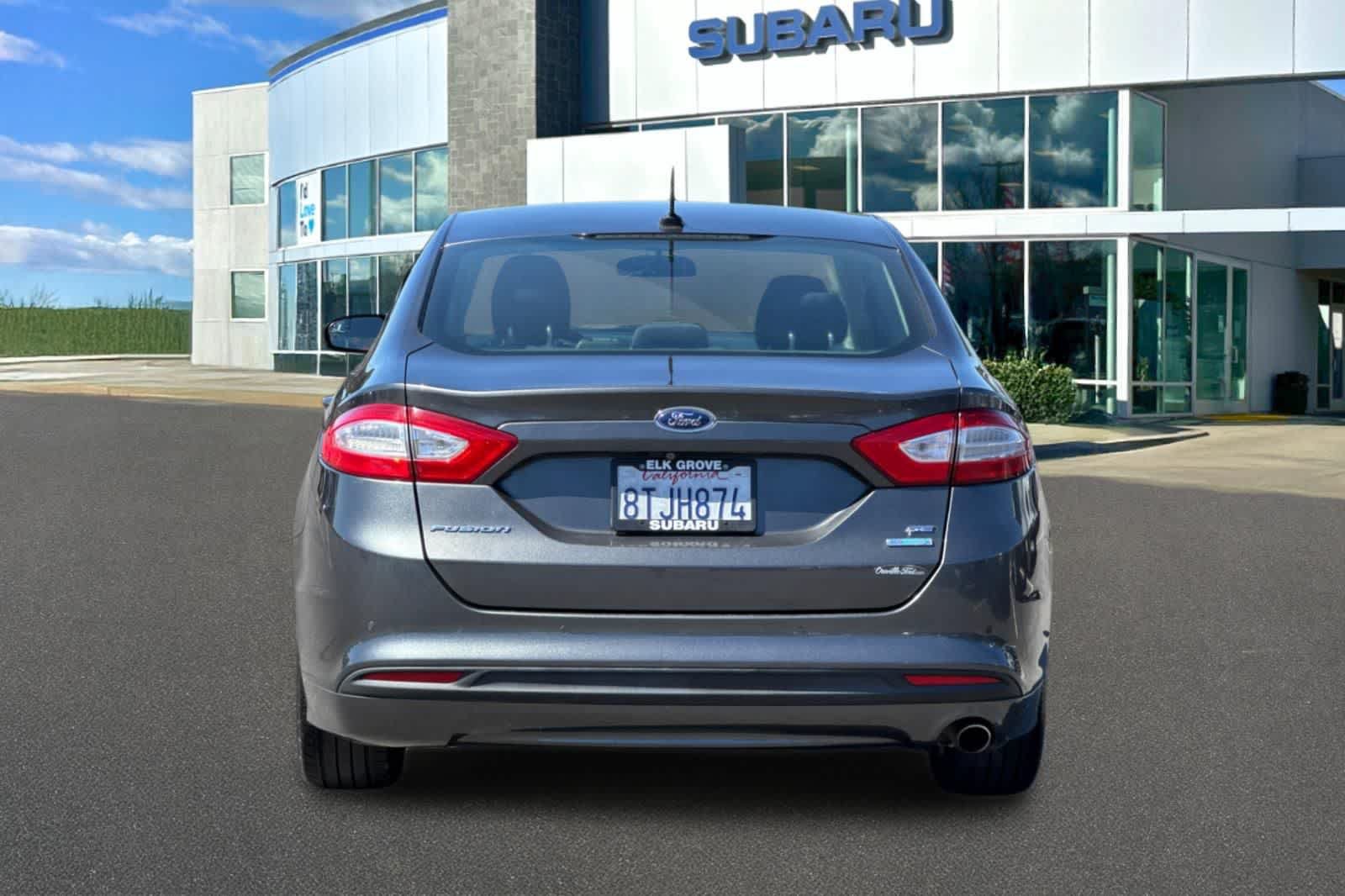 Used 2016 Ford Fusion SE FWD image 7
