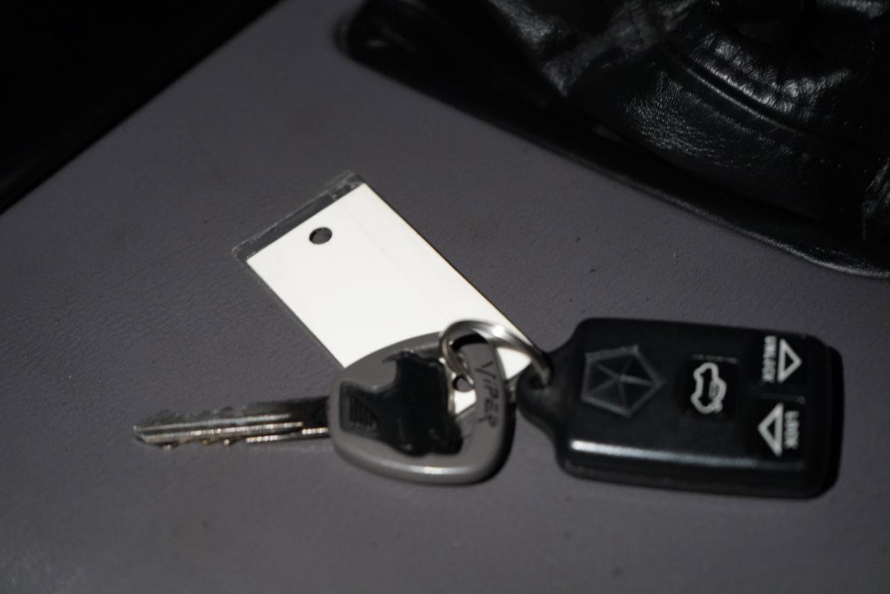 Used 1994 Dodge Viper RT/10 image 53