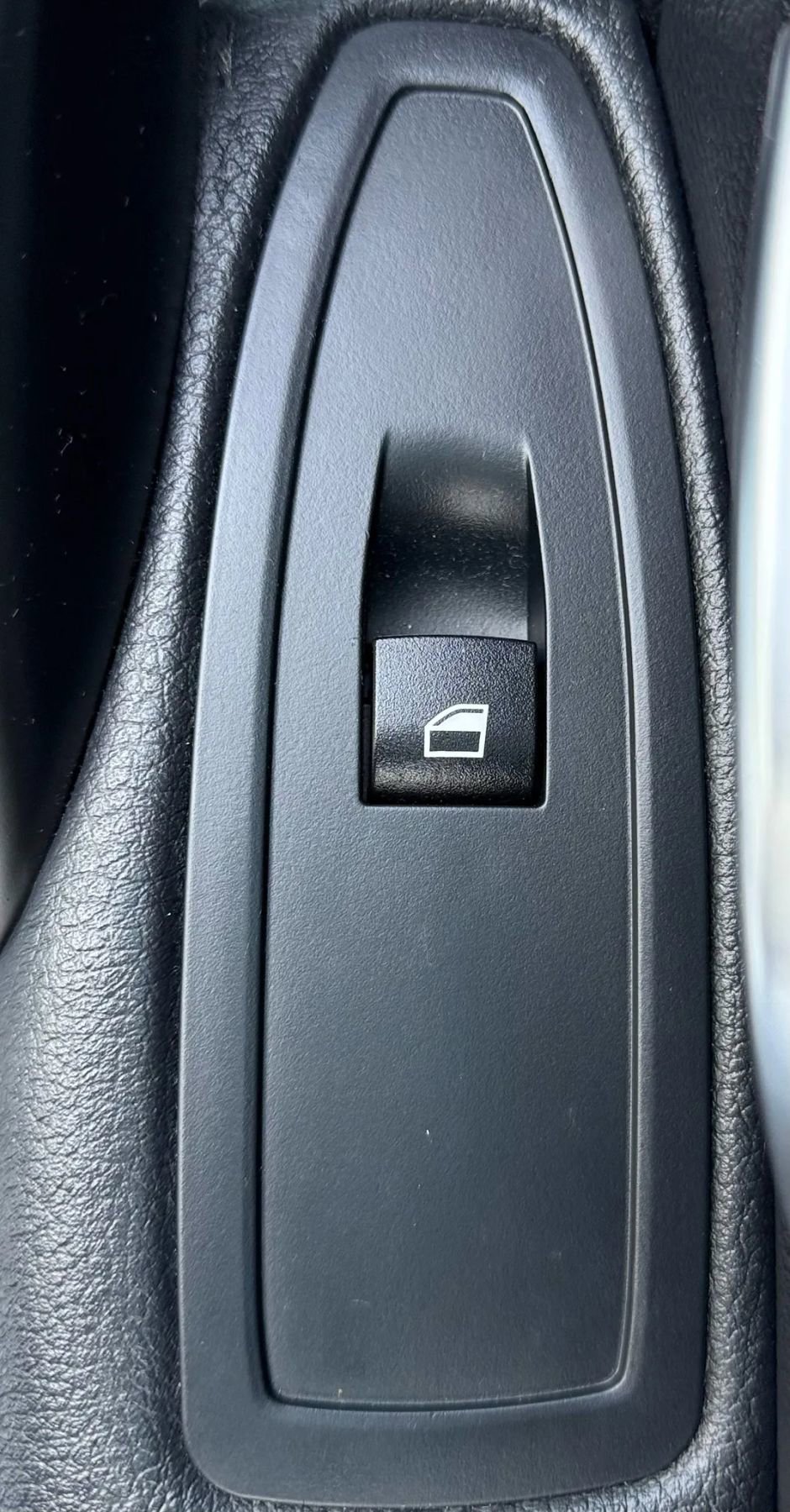 Used 2013 BMW 335i xDrive Sedan AWD/4WD image 41