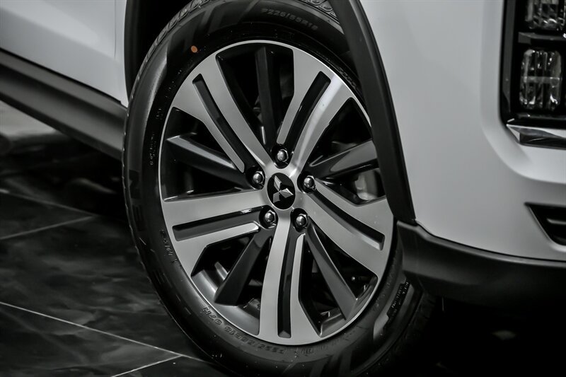 New 2025 Mitsubishi Outlander Sport SE AWD/4WD image 3