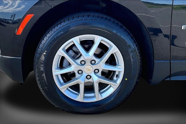 Used 2023 Chevrolet Equinox LT AWD/4WD image 8