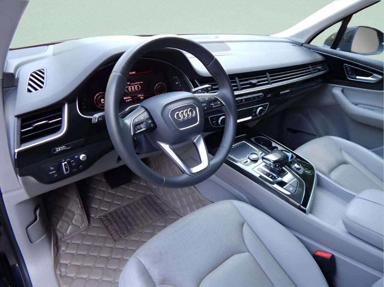 Used 2017 Audi Q7 3.0T Prestige image 12