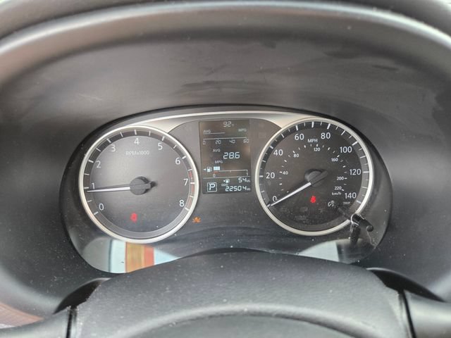 Used 2020 Nissan Kicks S FWD image 37