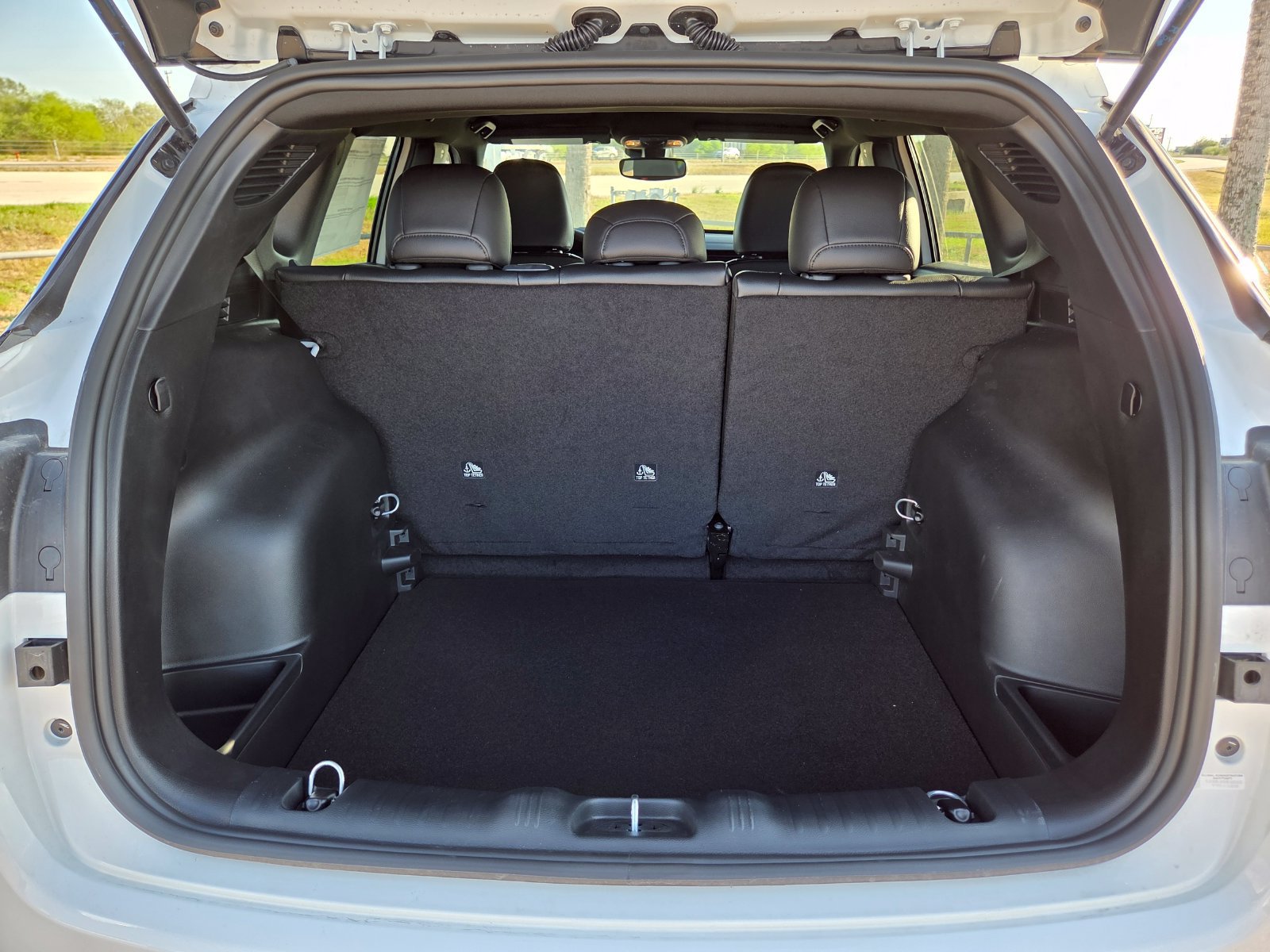 New 2026 Jeep Compass Latitude AWD/4WD image 26