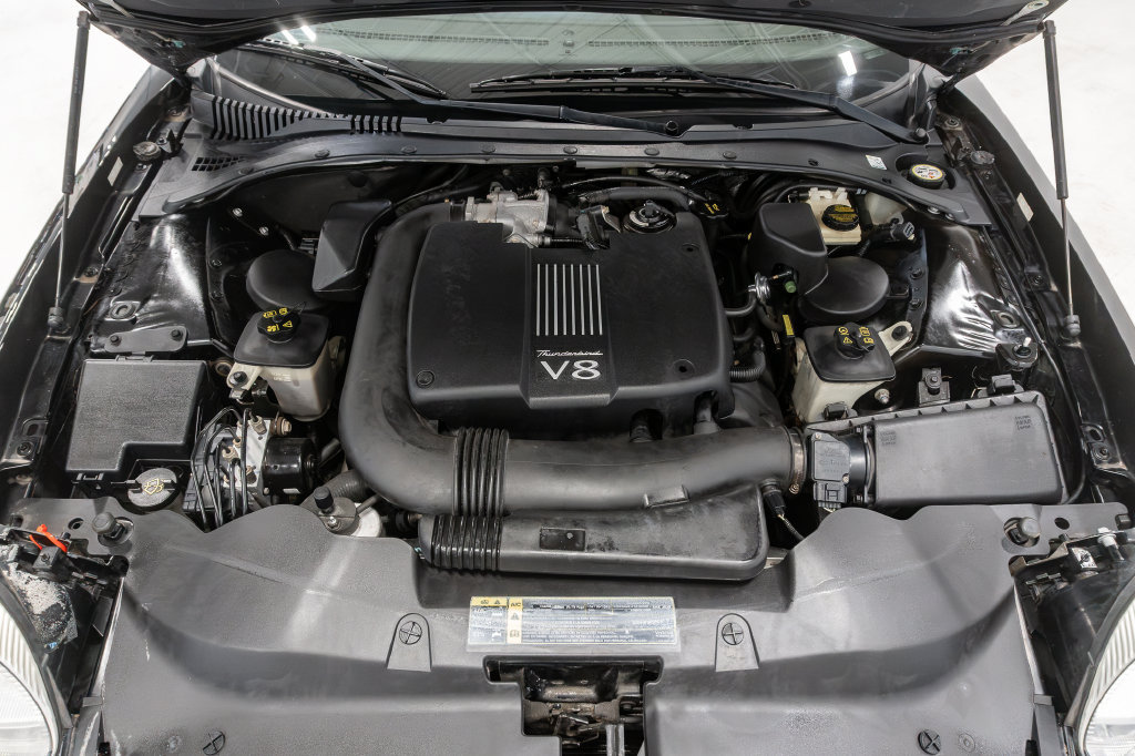 Used 2002 Ford Thunderbird RWD image 3