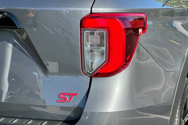 Used 2022 Ford Explorer ST w/ ST Street Pack AWD/4WD image 24
