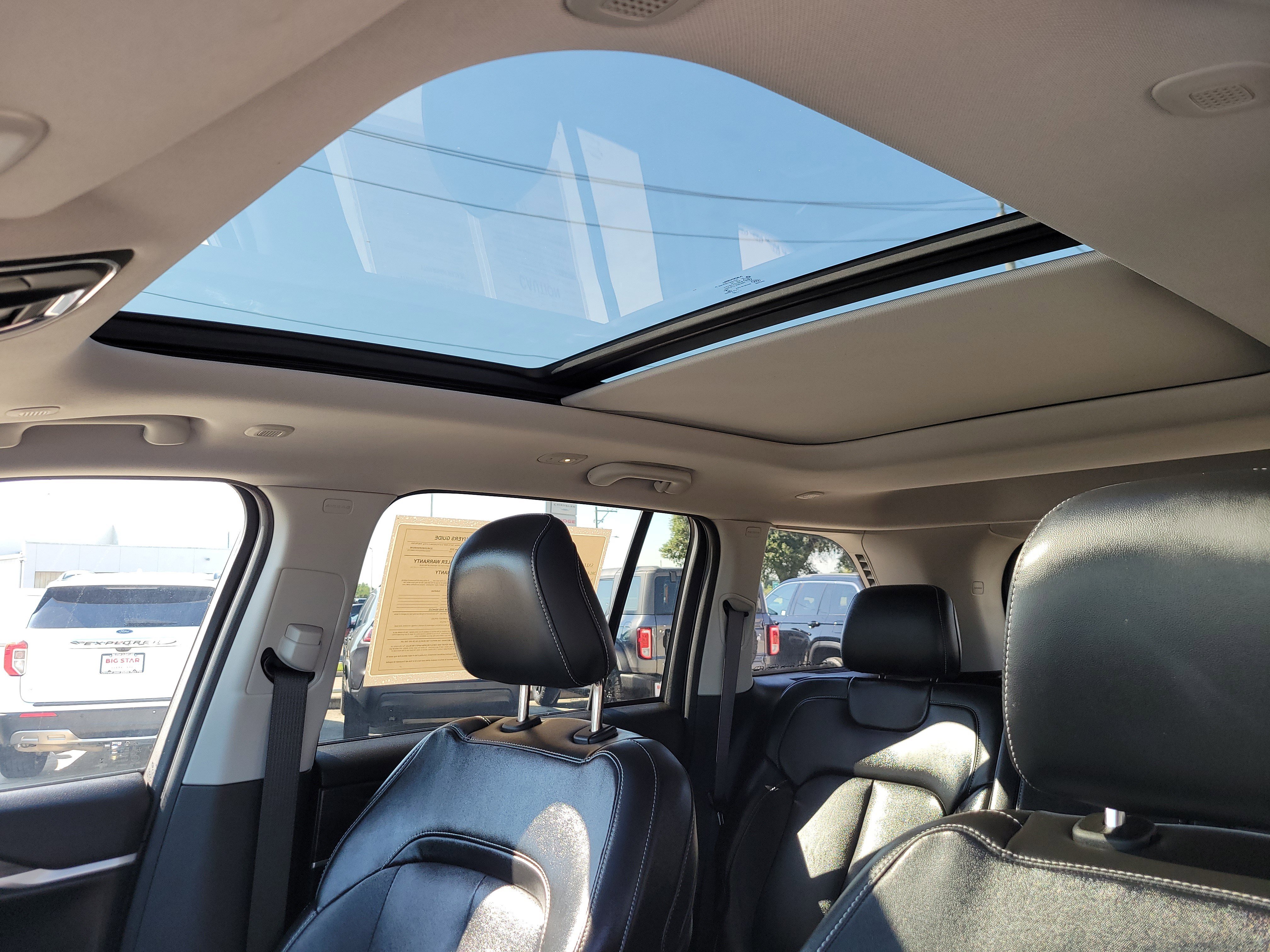 Used 2022 Jeep Grand Cherokee Limited image 16