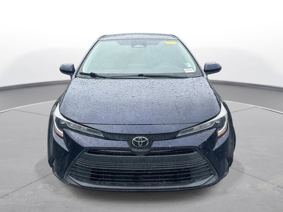 Used 2023 Toyota Corolla LE FWD image 3
