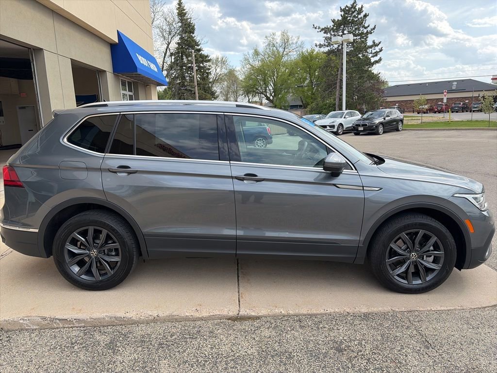 Certified 2023 Volkswagen Tiguan SE AWD/4WD image 12