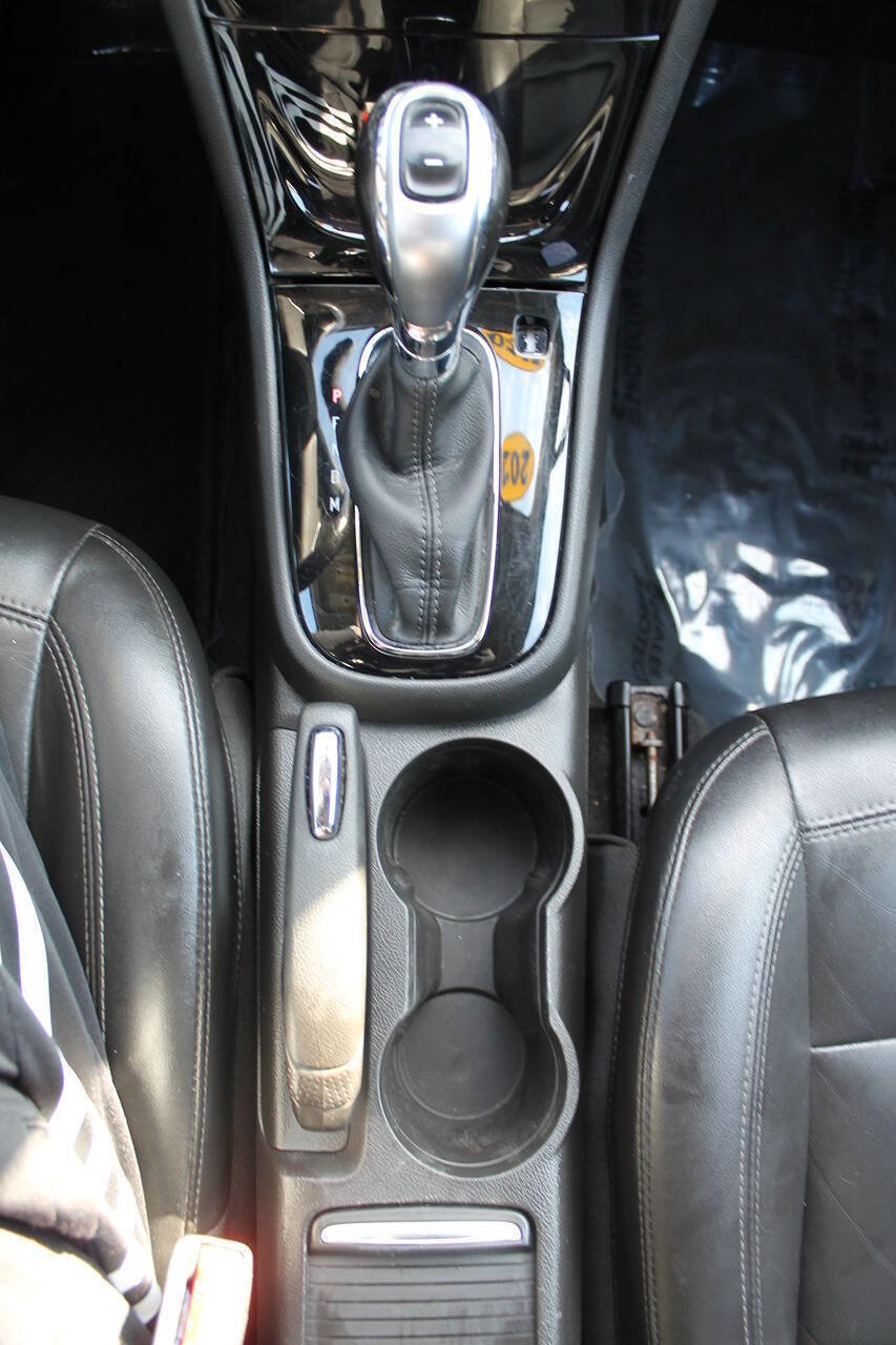 Used 2020 Buick Encore Essence image 34