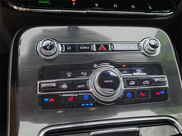 Used 2022 Lincoln Nautilus Reserve w/ Equipment Group 201A image 19