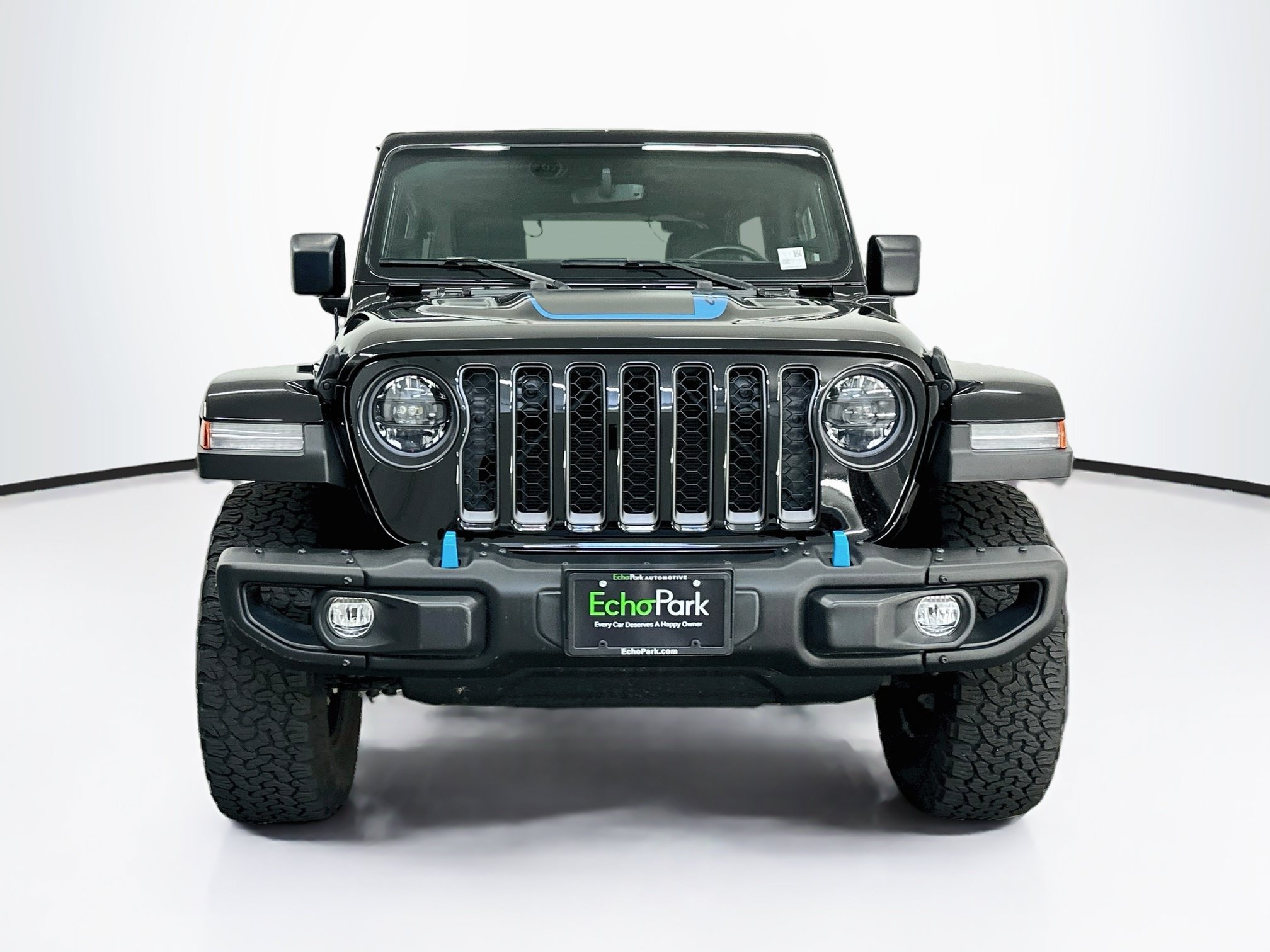 Used 2023 Jeep Wrangler Unlimited Rubicon 4xe w/ Steel Bumper Group AWD/4WD image 2