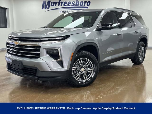 Used 2024 Chevrolet Traverse LT image 1