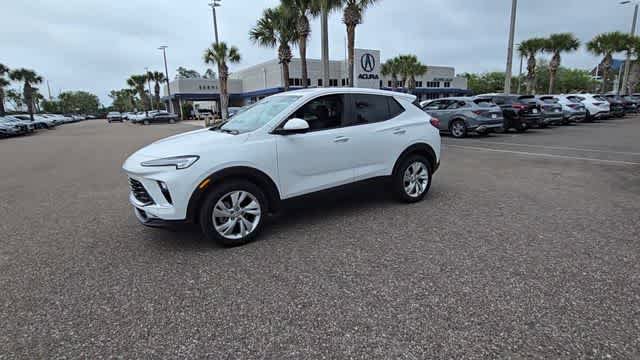Used 2024 Buick Encore GX Preferred FWD image 4