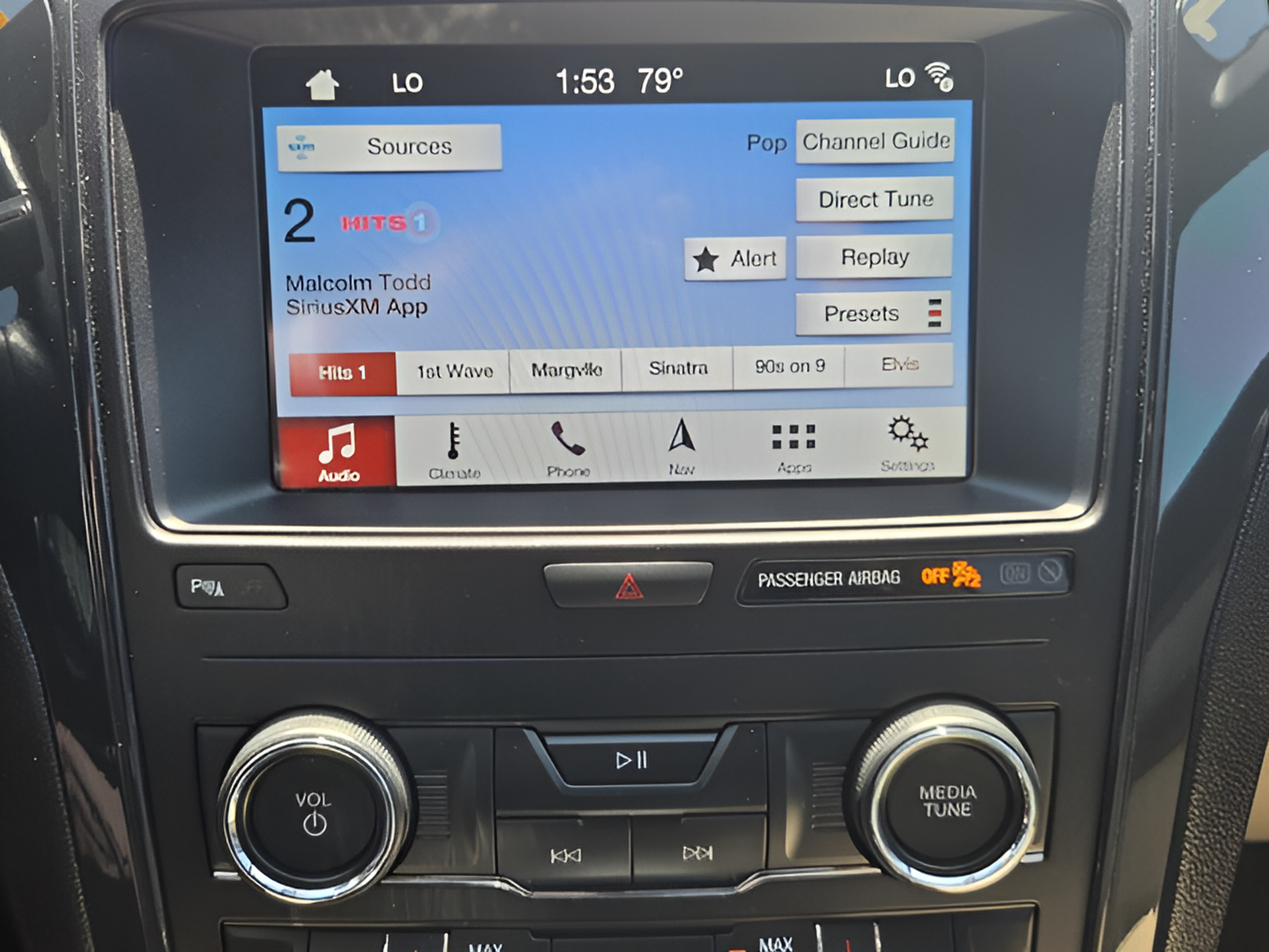 Used 2019 Ford Explorer XLT w/ Equipment Group 202A FWD image 19