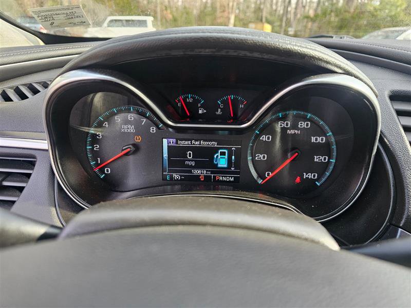 Used 2016 Chevrolet Impala LT image 10