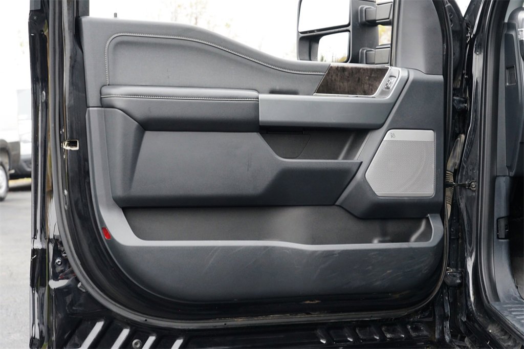 Used 2023 Ford F350 Lariat w/ Lariat Ultimate Package image 14