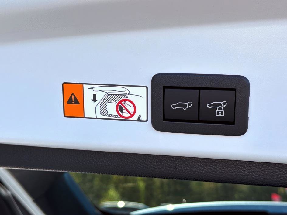 New 2026 Toyota Corolla Cross XLE image 7