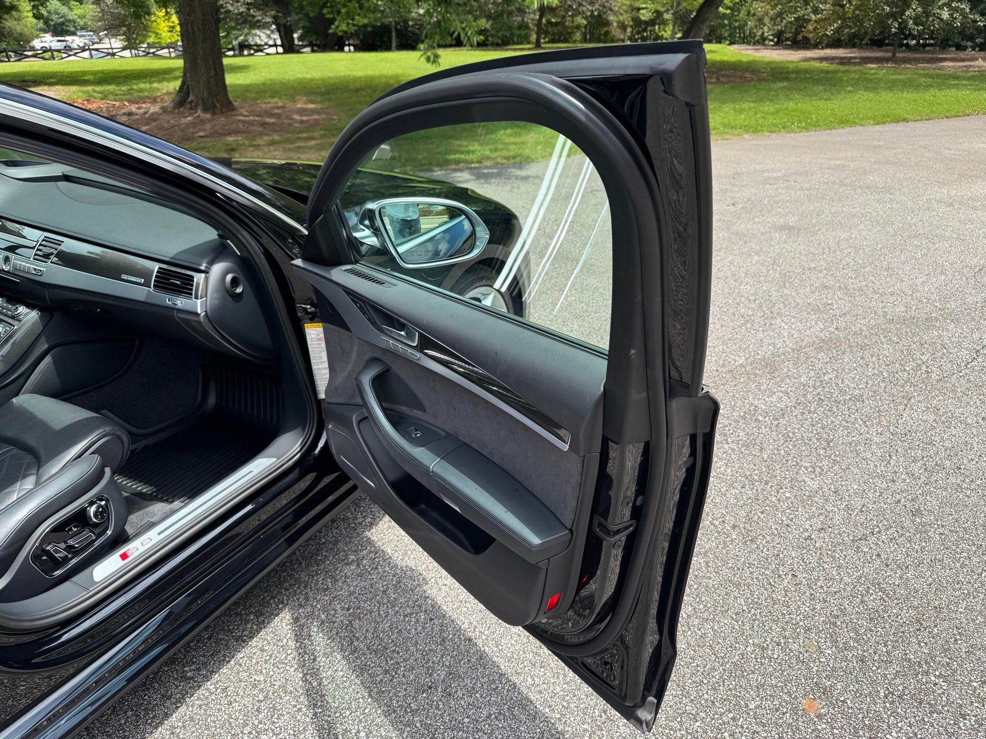 Used 2017 Audi S8 Plus AWD/4WD image 37