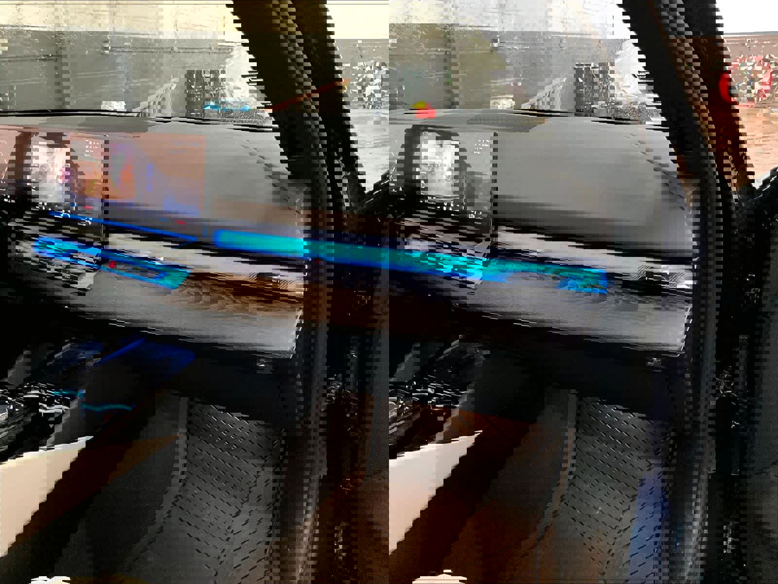 Certified 2026 BMW i5 eDrive40 w/ M Sport Package image 18