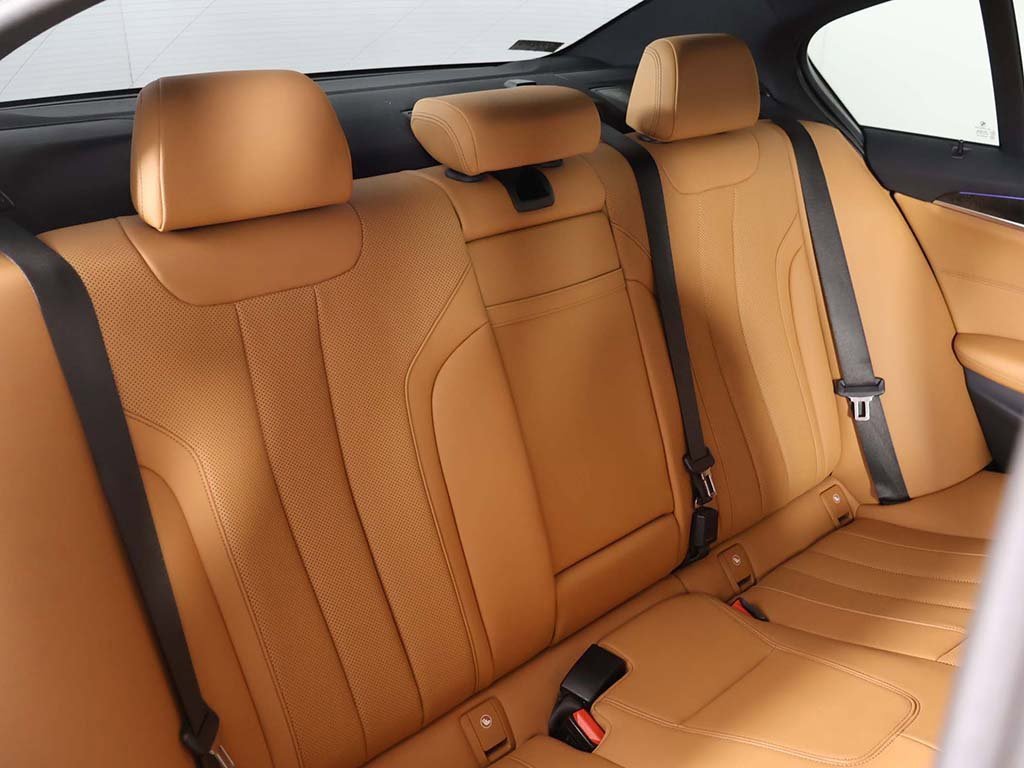 Used 2023 BMW 530i xDrive w/ M Sport Package image 34