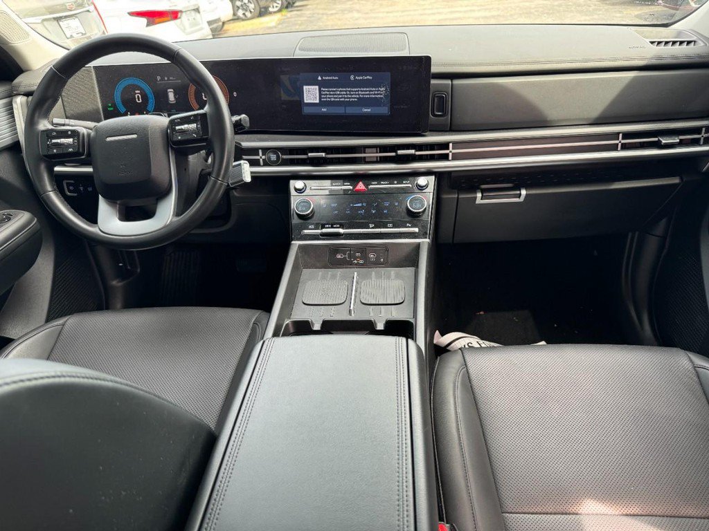Used 2025 Hyundai Santa Fe SEL FWD image 13