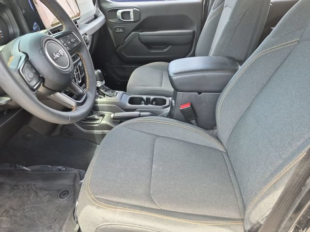 Used 2024 Jeep Gladiator Sport AWD/4WD image 11