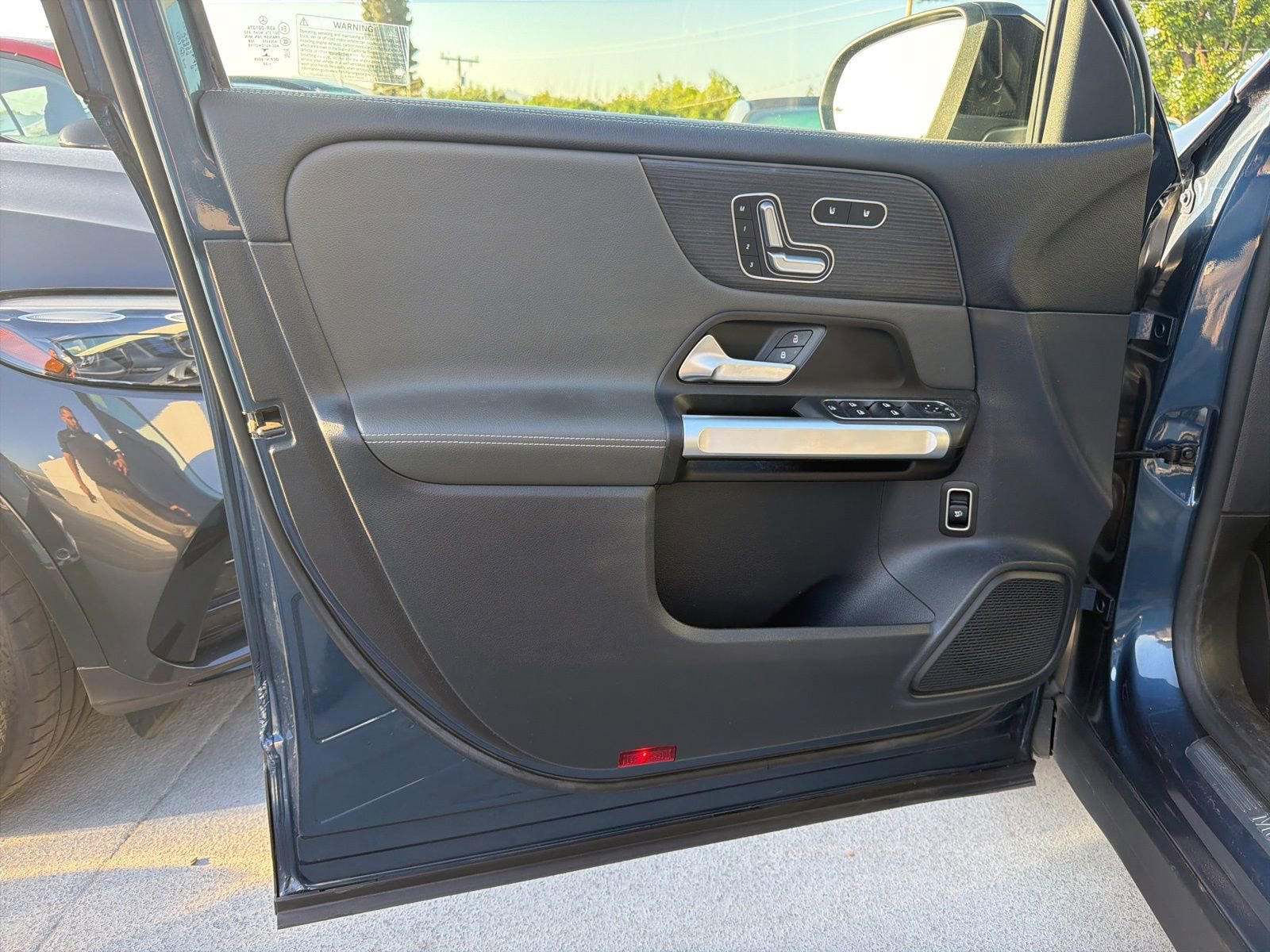 Used 2022 Mercedes-Benz GLB 250 image 12