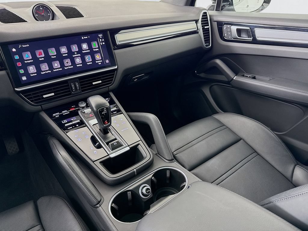 Certified 2023 Porsche Cayenne Platinum Edition AWD/4WD image 26