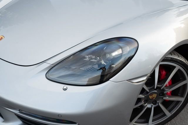 Used 2020 Porsche 718 Boxster S image 3