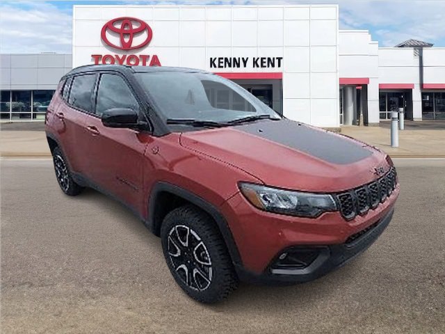 Used 2025 Jeep Compass Trailhawk