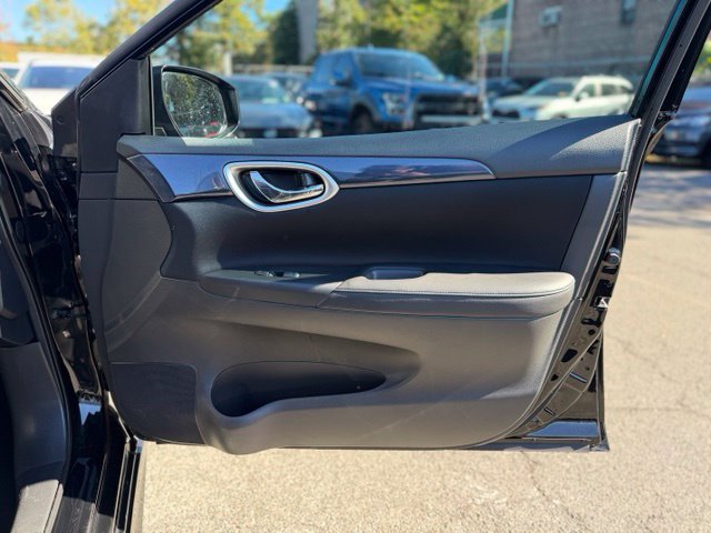 Used 2017 Nissan Sentra SR FWD image 25
