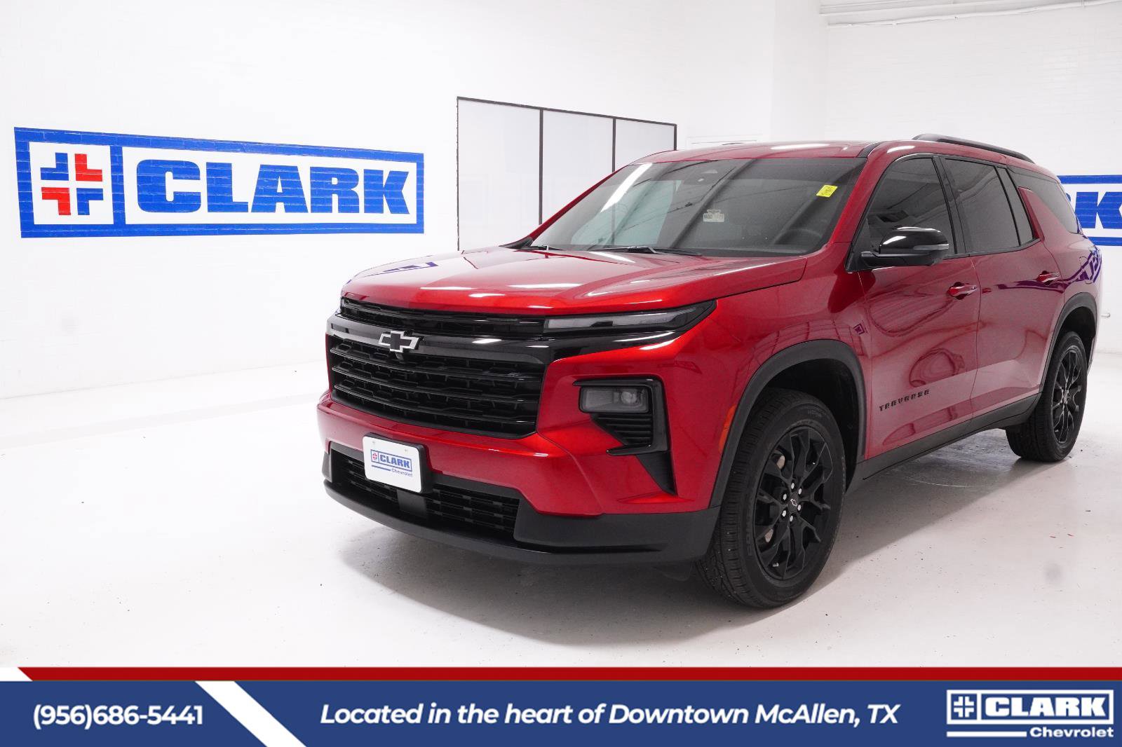 Used 2024 Chevrolet Traverse LT w/ Midnight/Sport Edition image 1