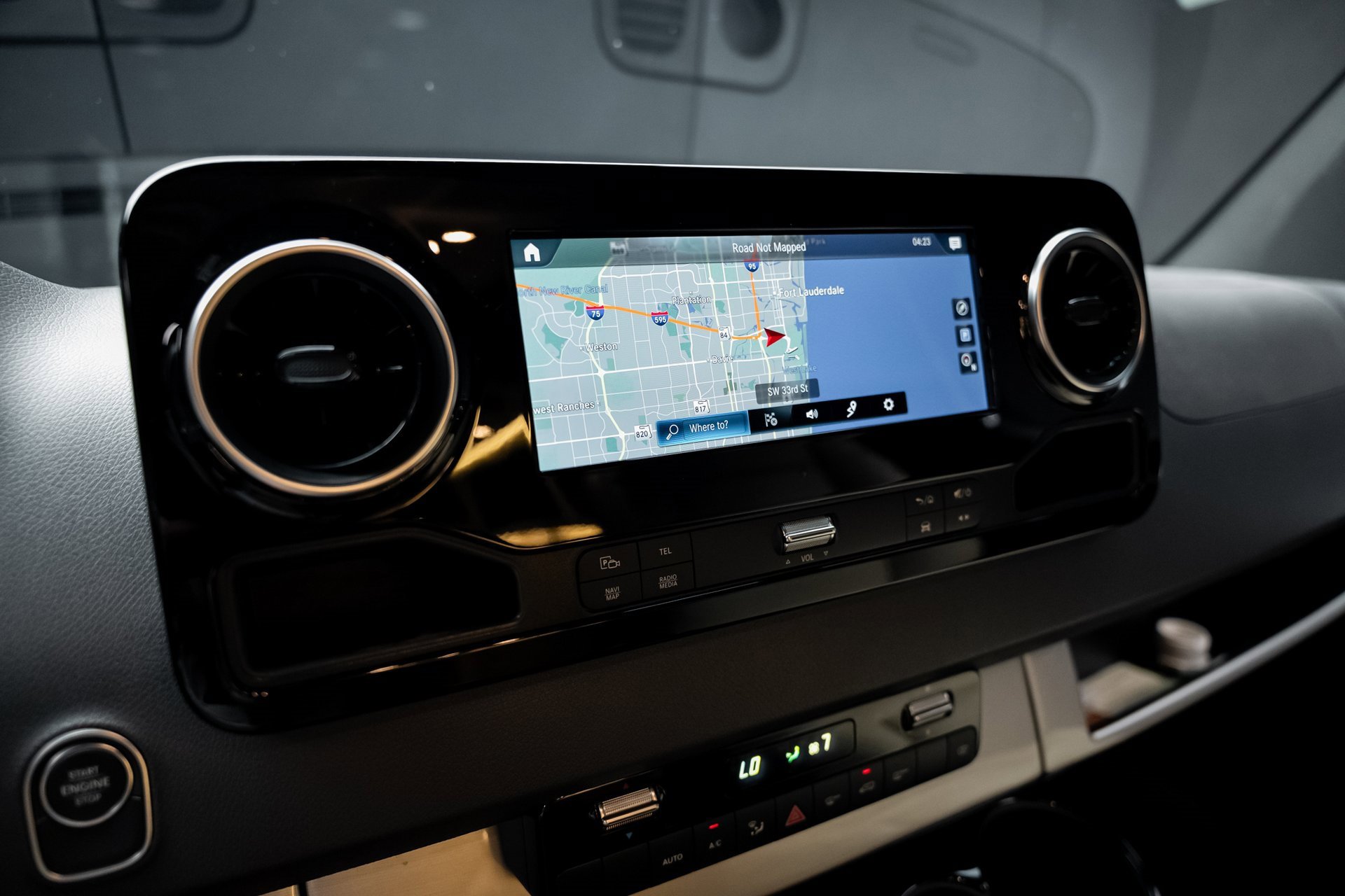 Used 2022 Mercedes-Benz Sprinter 144 Cargo image 48