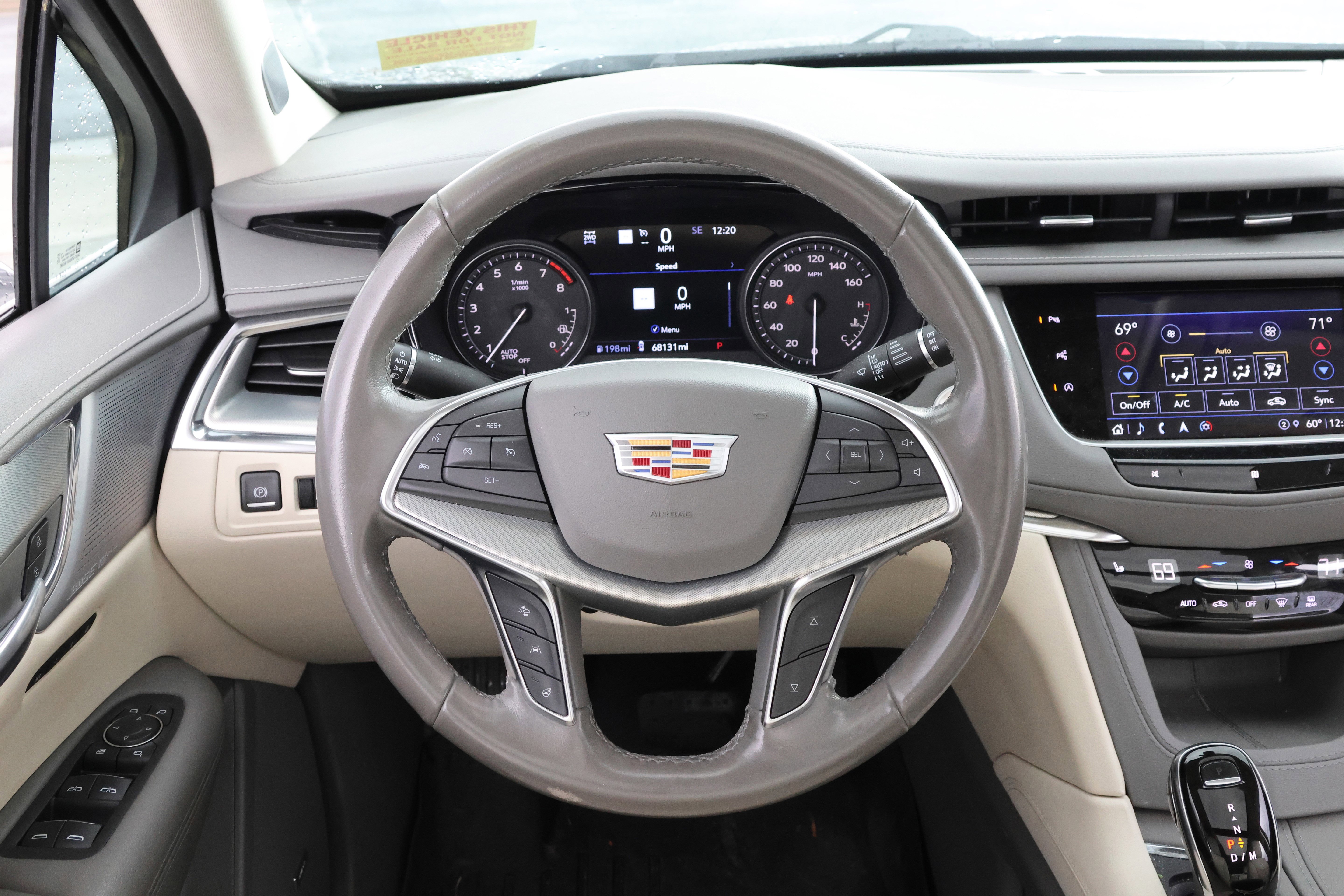 Used 2021 Cadillac XT5 Premium Luxury image 17