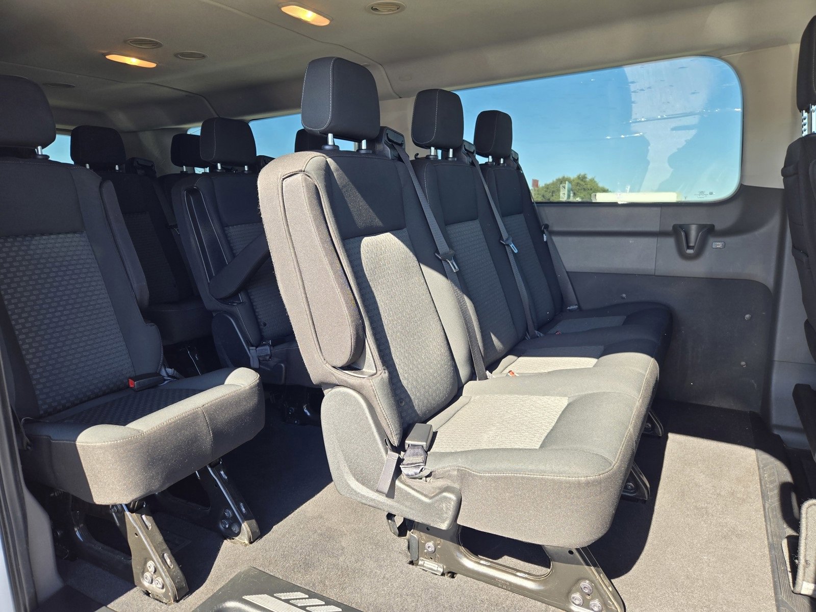 Used 2020 Ford Transit 350 XLT image 10