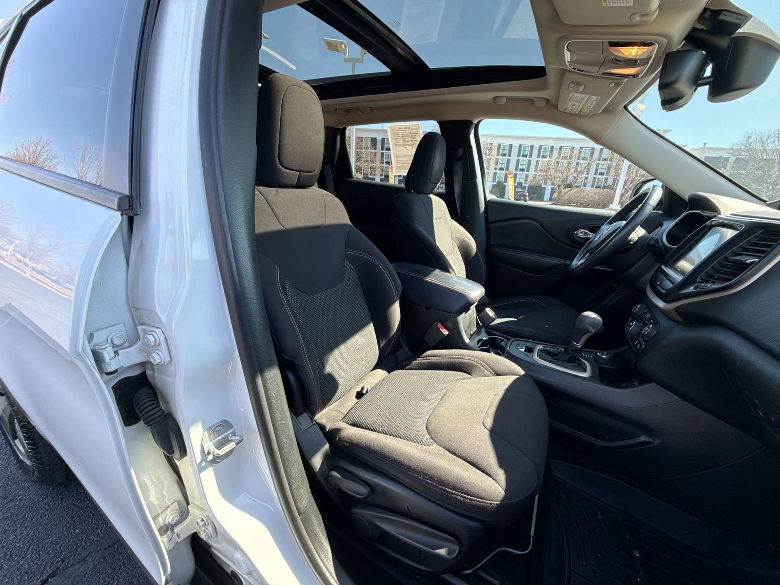 Used 2017 Jeep Cherokee 75th Anniversary image 20