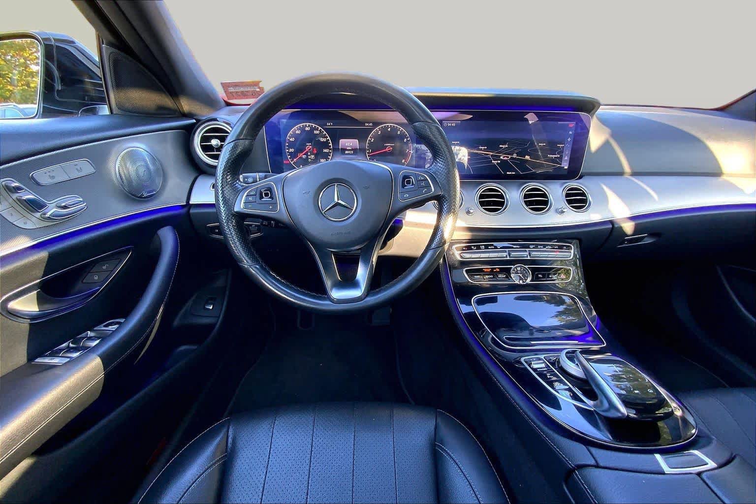 Certified 2017 Mercedes-Benz E 300 4MATIC image 6