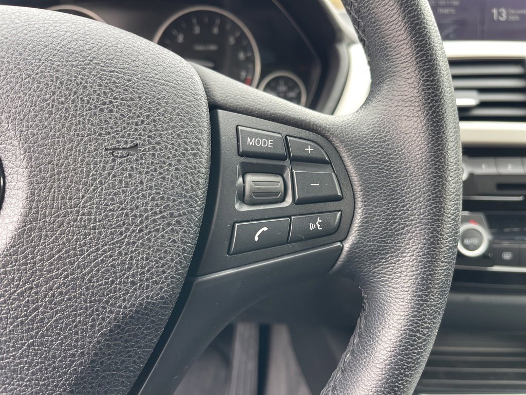 Used 2018 BMW 320i xDrive Sedan image 22