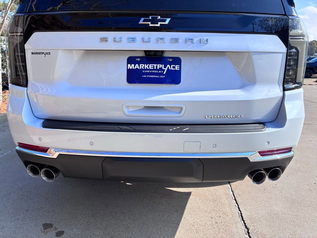 New 2026 Chevrolet Suburban Premier image 8