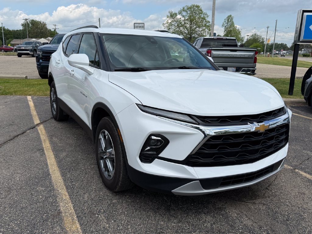 Certified 2024 Chevrolet Blazer LT w/ Convenience Package FWD image 8