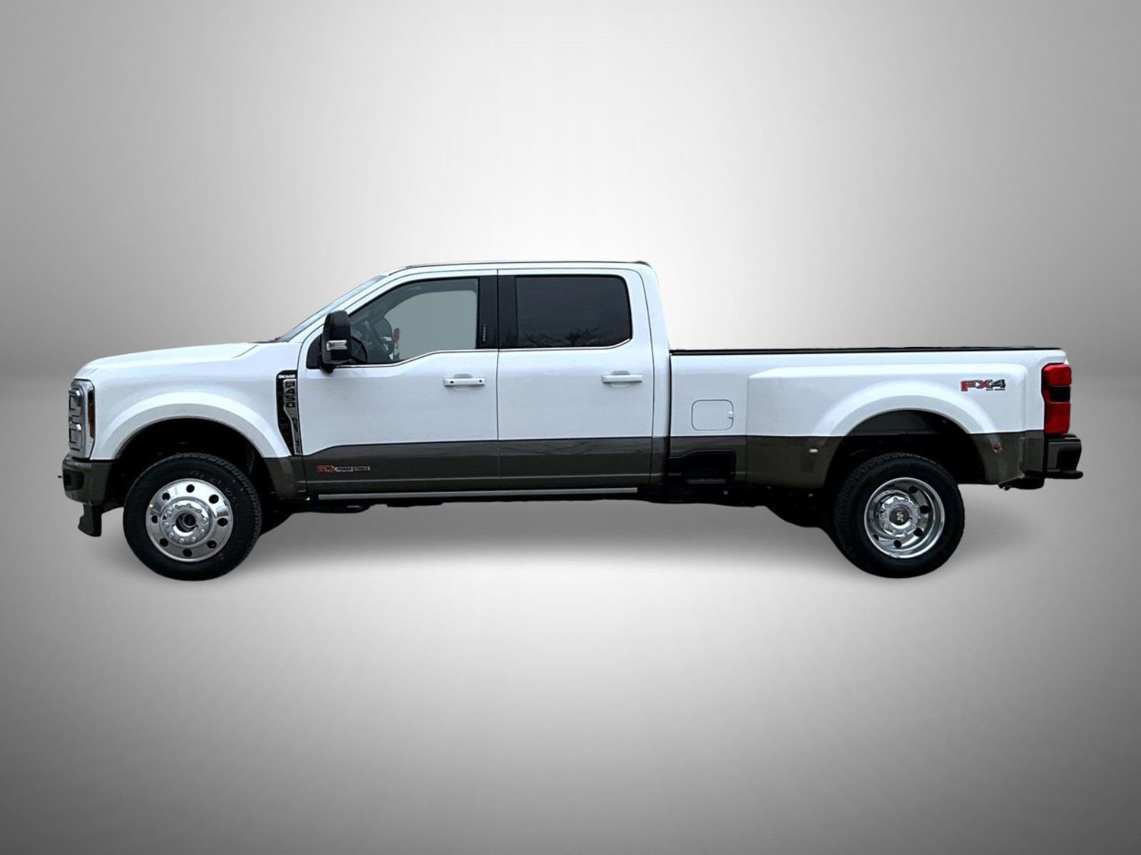 New 2026 Ford F450 King Ranch w/ FX4 Off-Road Package image 8