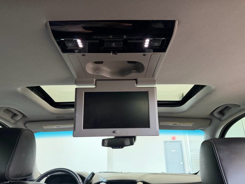 Used 2016 GMC Yukon Denali w/ Open Road Package RWD image 26