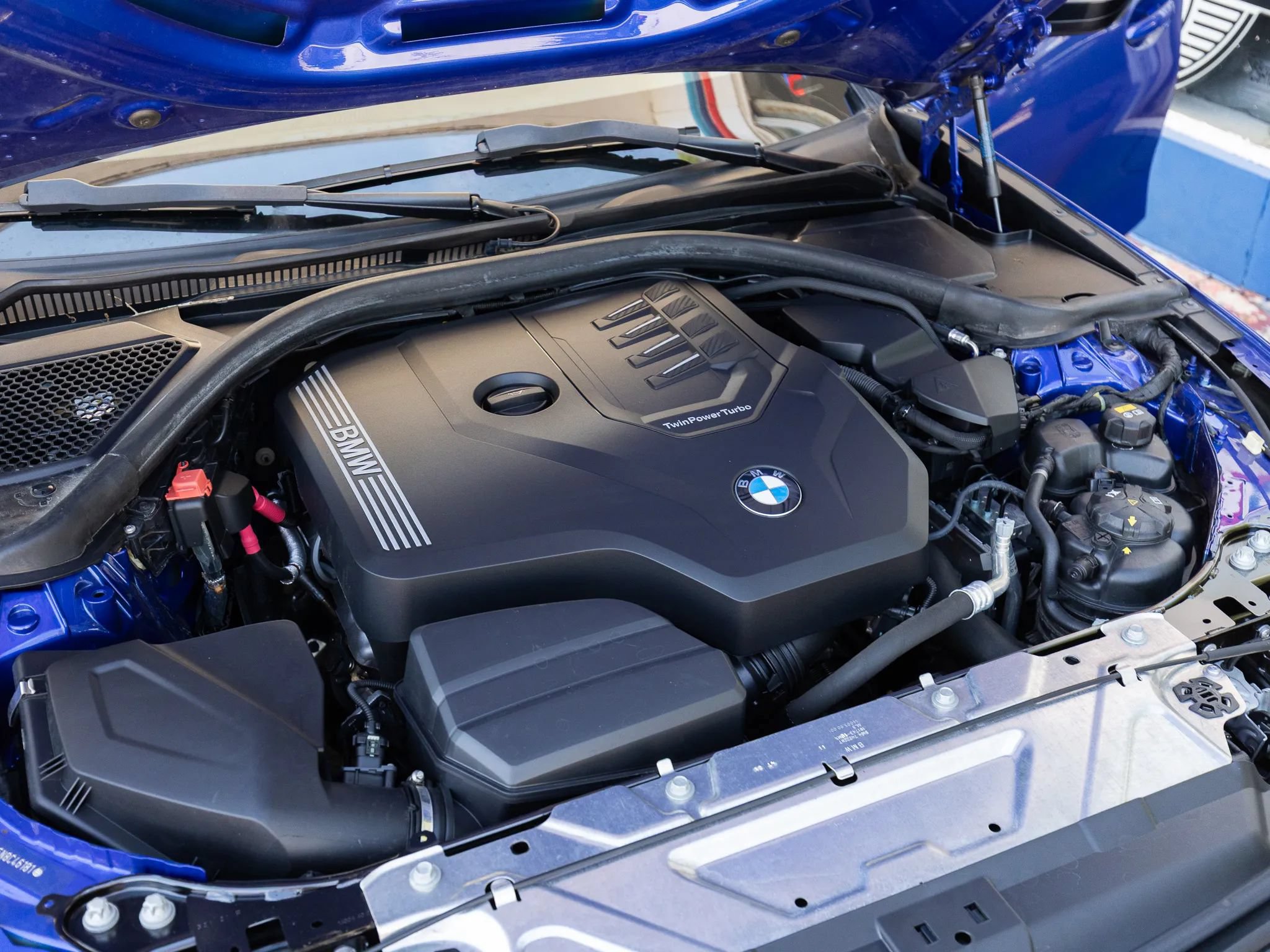 Used 2022 BMW 330i Sedan w/ M Sport Package RWD image 40