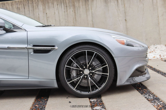 Used 2014 Aston Martin Vanquish Coupe image 11