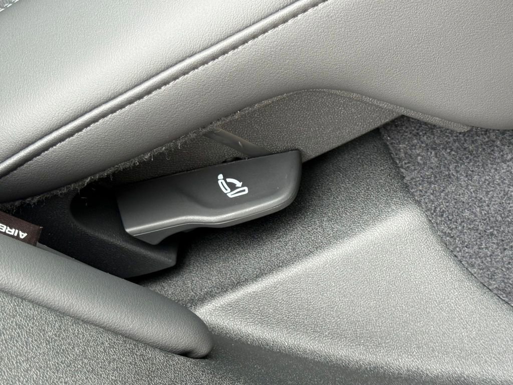 New 2025 Audi SQ5 Premium Plus image 51