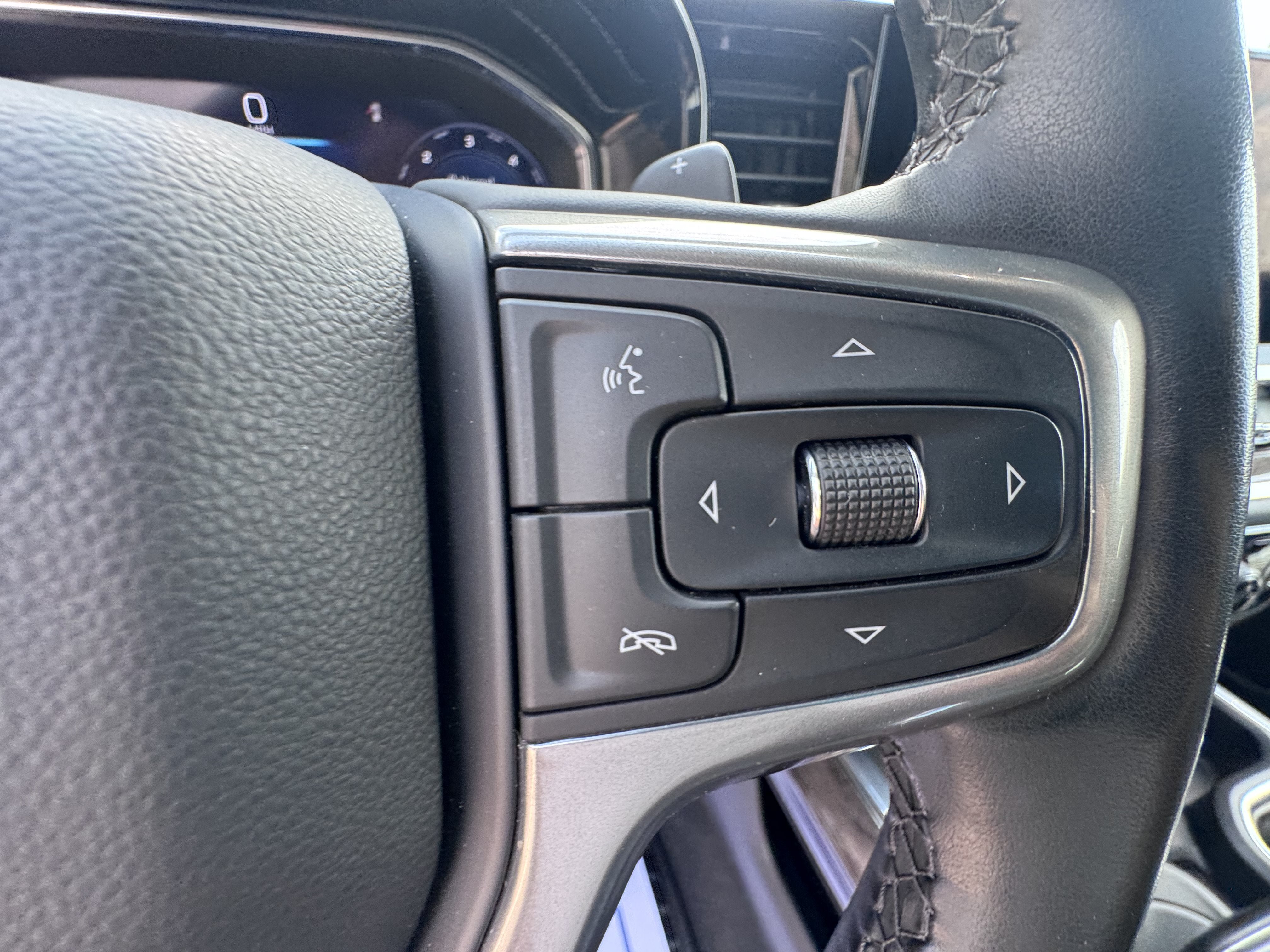 Used 2024 Chevrolet Silverado 1500 LTZ w/ LTZ Convenience Package II AWD/4WD image 24