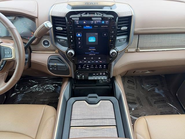 Used 2024 RAM 2500 Limited w/ Towing Technology Group AWD/4WD image 15