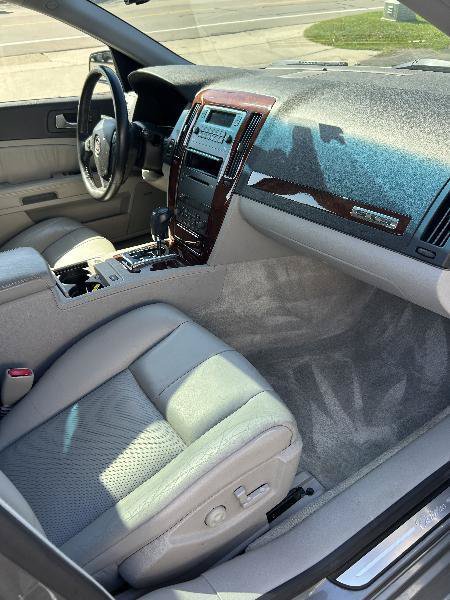 Used 2005 Cadillac STS V8 w/ Preferred Equipment Group RWD image 12