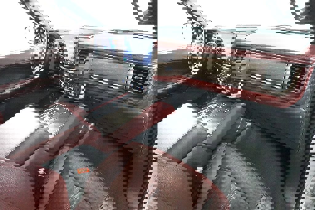 Used 2024 Ford Expedition Limited image 36